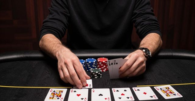 hhpoker德州扑克核心技巧详解:从入门到进阶的实战指南
